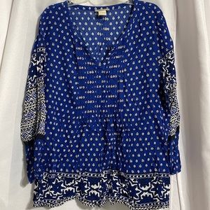 Lucky Brand Blue White and Black Pattern Blouse Size L